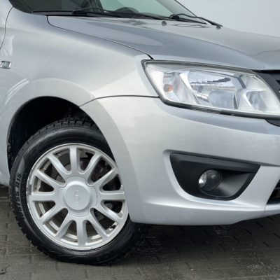 photo1